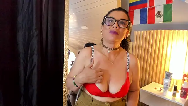 auren_ferrer's Live XXX Chat