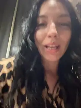 Show modela I_amRedVelvet na web-kameri