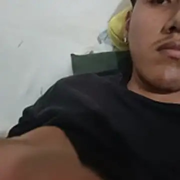 Show modela leoziito na web-kameri