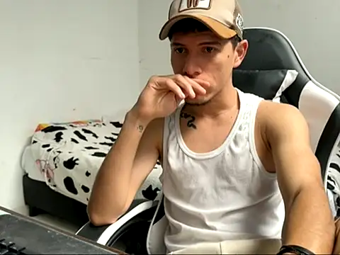Edward_2709 Webcam show