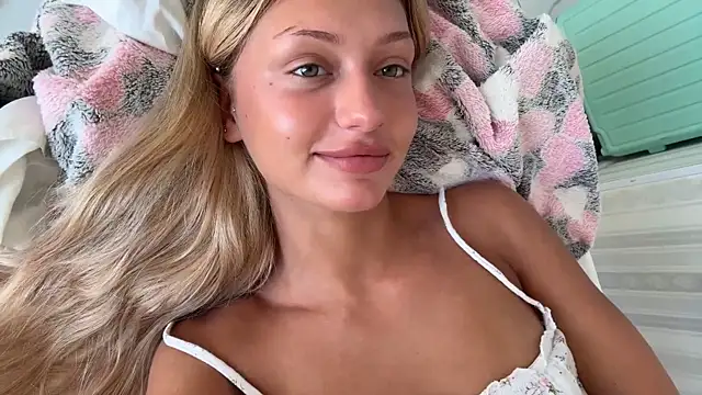 HeavingLip's Webcam Show
