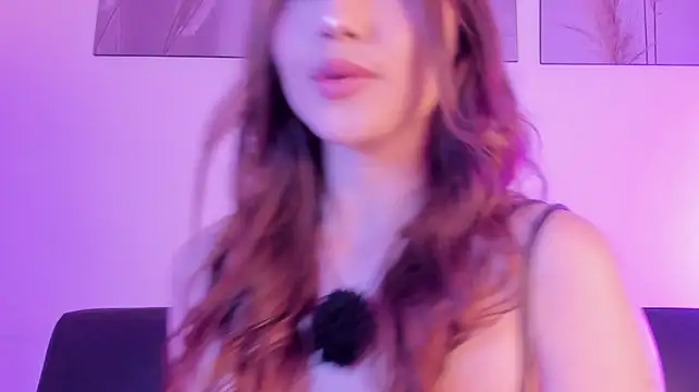 Akna33 Adlı Modelin Canlı XXX Sohbeti