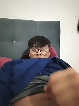 samm_12uu Show in webcam