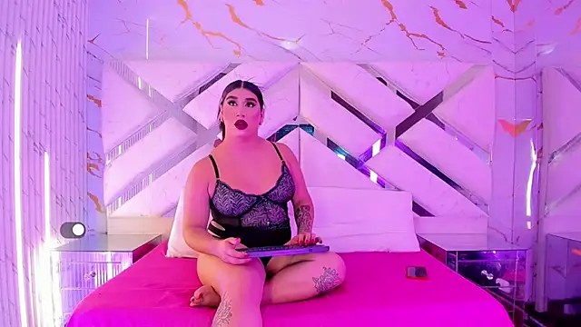 Nina_Strauss' Webcam Show