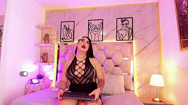 Nina_Strauss Шоу с уебкамера