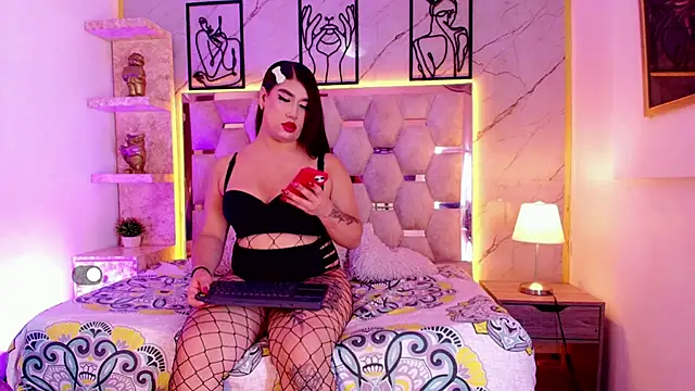 Nina_Strauss Webcam Show