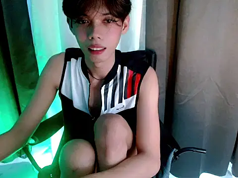 hottie_spicy69 网络视讯表演