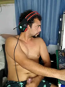 lzinrj Show in webcam