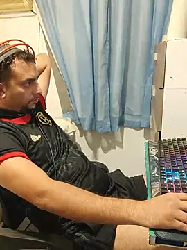 Show modela lzinrj na web-kameri