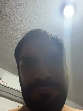 Show modela Locotisimo na web-kameri