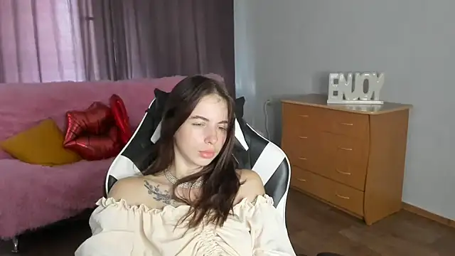 MiniModel's Live XXX Chat