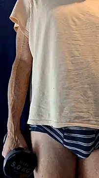 Show modela mikedyob na web-kameri
