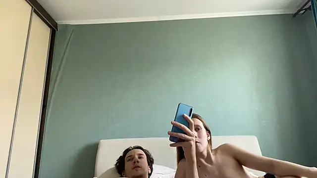 Show de EseniaCouple_ na webcam