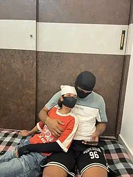 desi_couplee_ Шоу с уебкамера