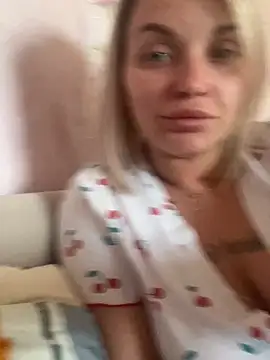 EvaDelicious_'s Live XXX Chat