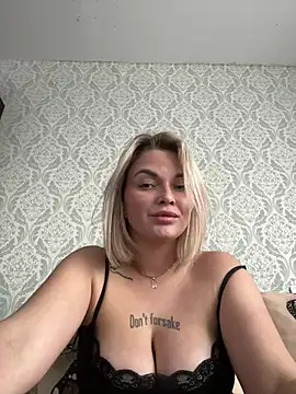 EvaDelicious_ Live XXX-chat