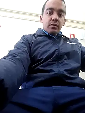 Show de morenogostoso29 na webcam