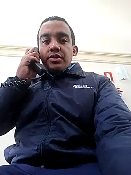 Webkamerová show morenogostoso29