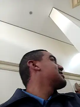 morenogostoso29 网络视讯表演