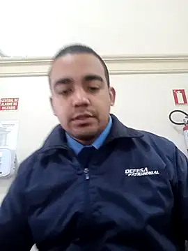 Show de morenogostoso29 na webcam