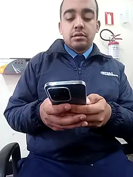 Show de morenogostoso29 na webcam
