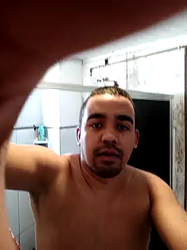 Show de morenogostoso29 na webcam