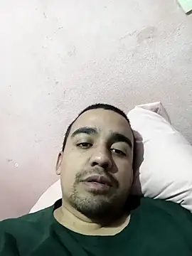 Show de morenogostoso29 na webcam