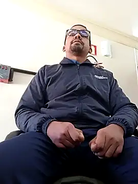 Czat XXX na żywo – morenogostoso29