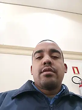 Show de morenogostoso29 na webcam