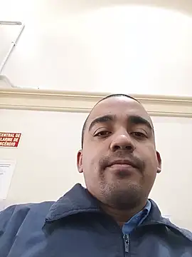 Show de morenogostoso29 na webcam