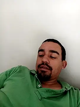 Show de morenogostoso29 na webcam