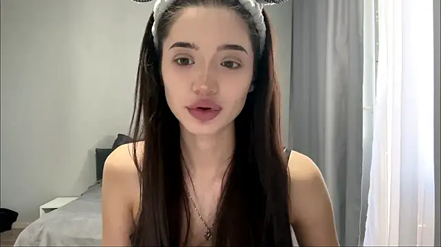 NicolleBarreto's Live XXX Chat