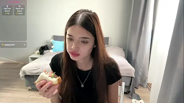 Chat +18 de NicolleBarreto ao vivo