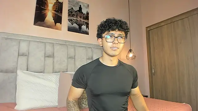 Kairoxxx_ 网络视讯表演