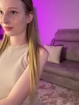 SoftAurora-'s Webcam Show