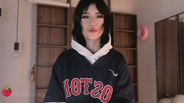 HannahSky_'s Live XXX Chat