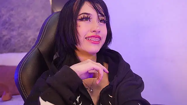 Chat +18 de HannahSky_ ao vivo