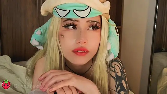 Chat XXX en directo de HannahSky_