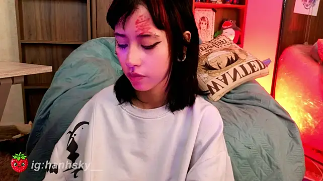 แชท XXX สดของ HannahSky_