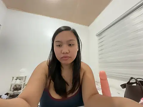 tricia_: απευθείας συνομιλία ΧΧΧ