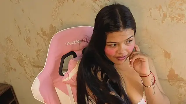 Show modela Valka_Store na web-kameri