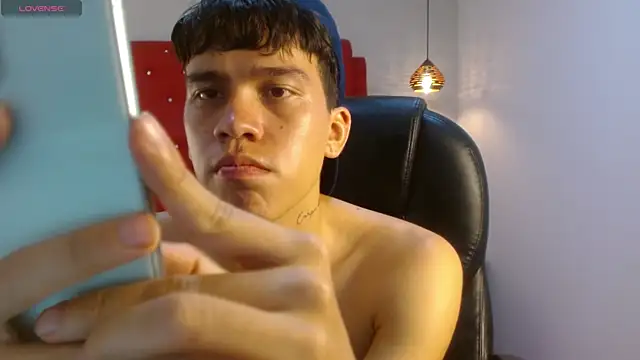 Show modela jac_cox na web-kameri