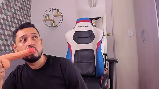 ThiagoWolf_n Webbikameraesitys