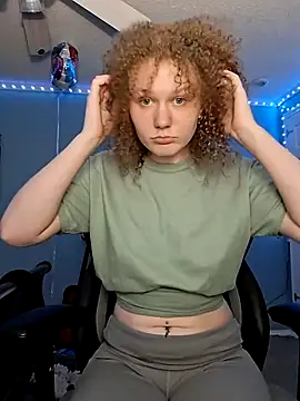 MaddieBoo1's Webcam Show