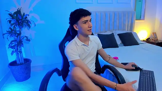 Show de angel_cmlo na webcam