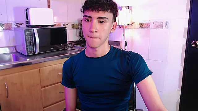 angel_cmlo's Webcam Show
