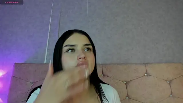 Show modela Sofi_Martinez_ na web-kameri