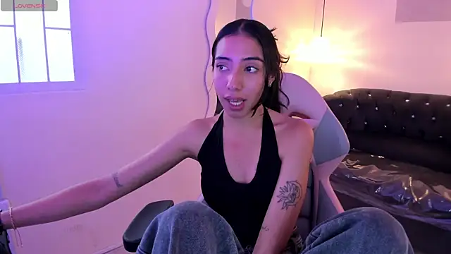 Nicole_jadeのライブXXXチャット