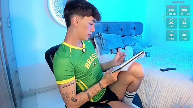 Timothy_ros Adlı Modelin Web Kamerası Şovu