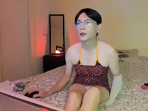anto_trans Adlı Modelin Web Kamerası Şovu